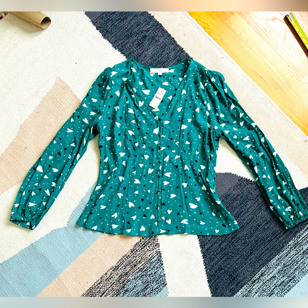 NWT LOFT heart print puff sleeve button blouse